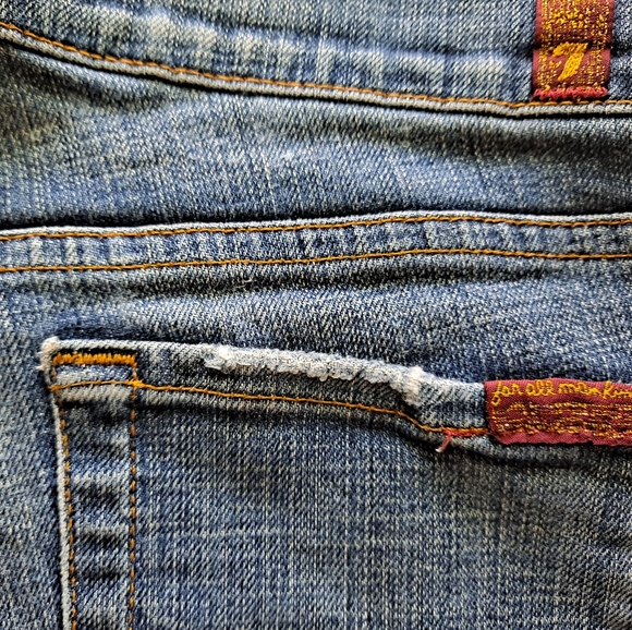 Bootcut Jeans • 7 For All Mankind - Picture 6 of 9